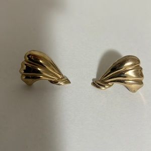 Vintage Avon fan earrings